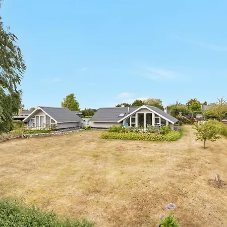 Semesterbostad Josef - 500m From The Sea By Interhome